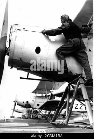 Nazism / National Socialism, military, Luftwaffe (German Air Force), naval aviators, training aircrafts Heinkel He 42, late 1930s, EDITORIAL-USE-ONLY Stock Photo