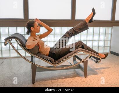 Charlotte perriand double chaise longue hi-res stock photography and images  - Alamy