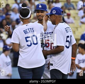 Dodgers mother's 2024 day jersey