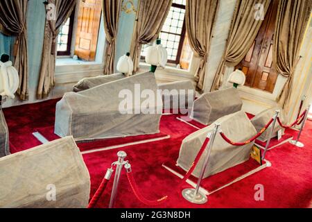 Rows of coffins in ottoman mausoleum tomb Stock Photo