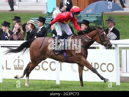 Highfield Princess ridden by jockey Jason Hart wins the Buckingham Palace Stakes during day three of Royal Ascot at Ascot Racecourse. Picture date: Thursday June 17, 2021. Stock Photo