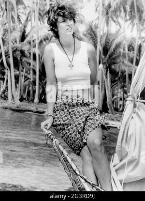 Rachel Ward, Full-Length Portrait, on-set of the  TV Movie, 'And the Sea Will Tell', CBS-TV, 1991 Stock Photo