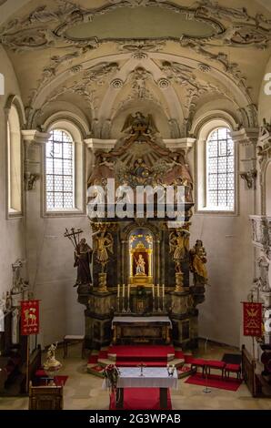 campus straw Rust View of the baroque interior of the parish church of St. Peter and Paul in  Oberammergau around 1930, with the high altar in front. [automated  translation] Stock Photo - Alamy