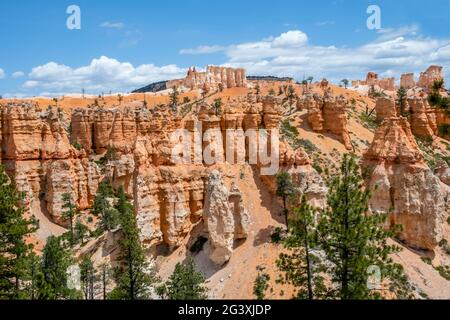 Red Rocks Hoodoos in Bryce Point at Bryce Canyon National Park, Utah Stock Photo