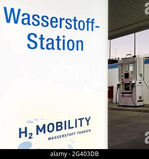 Hydrogen filling station, one of the 91 H2 filling stations in Germany today, Duesseldorf, Germany Stock Photo