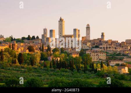 Medieval Hill top town of San Gimignano, Tuscany, Italy Stock Photo