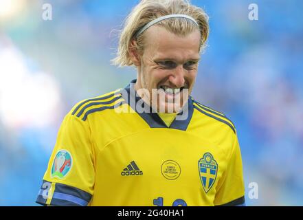 St. Petersburg, Russia. 18th June, 2021. Football: European Championship, Sweden - Slovakia, preliminary round, Group E, St. Petersburg Stadium. Sweden's Emil Forsberg after his 1:0. Credit: Igor Russak/dpa/Alamy Live News Stock Photo