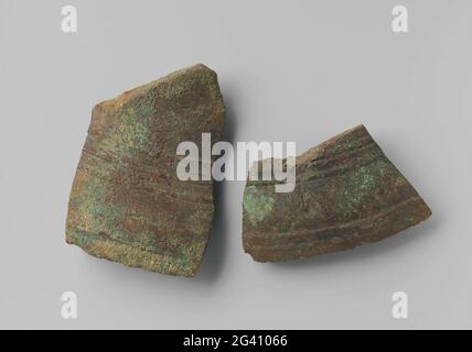Fragments ship bell from the wreck of the East Indiesman Hollandia. Acoustic, BELL (SHIPs); Fragment of RIM, Concentric Band Moldings, Fit to NG 1980-27H1134 / 2990. Stock Photo