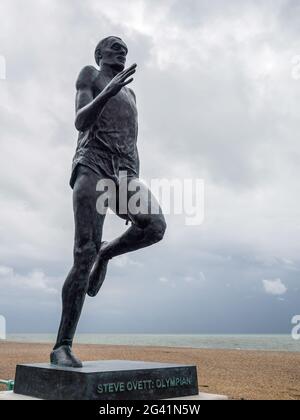 BRIGHTON, EAST SUSSEX/UK - MAY 24 : The statue of Olympic Gold Medallist Steve Ovett in Brighton East Sussex on May 24, 2014 Stock Photo