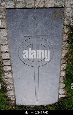 Memorial to Llywelyn ap Gruffudd, the last undisputed native Prince of Wales, in the ruins of Cwmhir Abbey,  Abbeycwmhir, Radnorshire, Wales Stock Photo