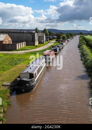 Narrow Boats Moored along the Shropshire Union Canal Stock Photo