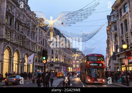 UNITED KINGDOM. LONDON. OXFORD STREET AT CHRISTMAS Stock Photo