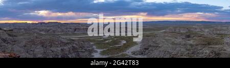 Badlands area known as Skull Creek Rim, Red Desert, Sweetwater County, Wyoming, USA Stock Photo