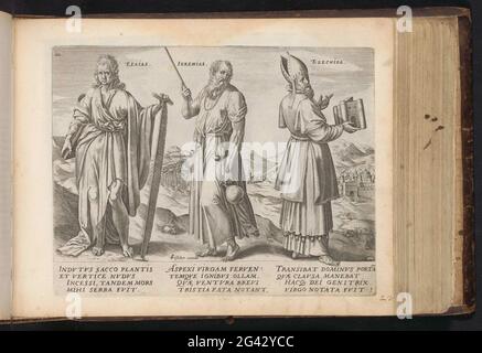 Isaiah, Jeremiah and Ezekiel; Of the prophets; Twelve prophets; Den Grooten Figuer Bibel (...). The prophets Isaiah, Jeremiah and Ezekiel are located next to each other in a landscape. Isaiah holds a book under arm and holds a saw in his hand, Jeremiah loves a staff and jug in the hands, Ezekiel keeps the temple in his hand, which he saw in a vision. Under the show explanations in Latin. This print is part of an album. Stock Photo