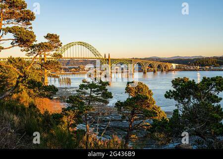 Yaquina Bay Bridge, Newport, Oregon, USA Stock Photo