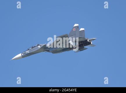 Moscow Russia Zhukovsky Airfield 31 August 2019: aerobatic Su-30 perfoming demonstration flight of the international aerospace s Stock Photo