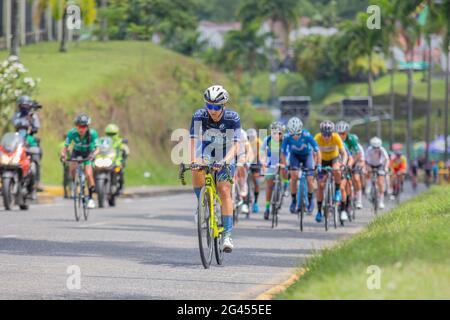 Pereira, Colombia. 18th June, 2021. Cyclist of the Tipco Silicon team Diana Peñuela participates in the Women's Colombian National Road Race Championship in the streets de Pereira, Colombia on June 18, 2021 Credit: Long Visual Press/Alamy Live News Stock Photo