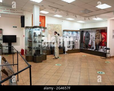 Sholohovo, Moscow Region, Russia - June 8, 2021: visitors in hall of Museum of History of the T-34 Tank. The founder of the museum is Vasilieva, daugh Stock Photo