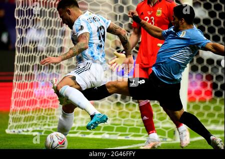 BRASILIA, BRAZIL - JUNE 18: Luis Suarez of Uruguay competes for the ball with Nicolas Otamendi of Argentina ,during the match between Argentina and Uruguay as part of Conmebol Copa America Brazil 2021 at Mane Garrincha Stadium on June 18, 2021 in Brasilia, Brazil. (Photo by MB Media) Stock Photo