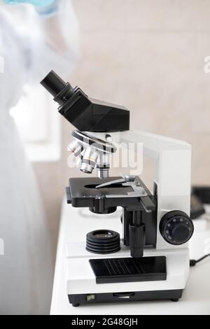close up. scientists examining liquid samples in the lab. Medicine concept in laboratory. Stock Photo