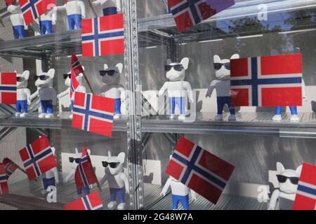 Mouse dolls dressed in jeans and holding the flag of Norway in the show window of the store Jack & Jones brand in Oslo, Norway Stock Photo