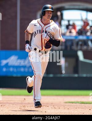 June19 2021 San Francisco CA, U.S.A. The Giants shortstop Brandon Crawford  (35) up at bat during MLB game between the Philadelphia Phillies and San  Francisco Giants, the Giants lost 13-6 at Oracle