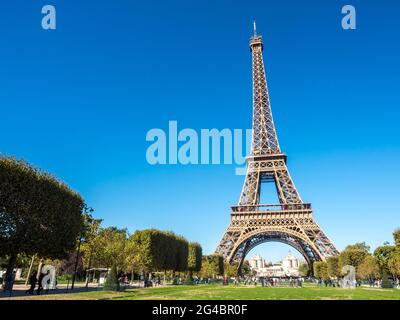 PARIS - SEPTEMBER 28: Eiffel tower is landmark of Paris, France under sunny blue sky, was taken on September 28, 2105. Stock Photo