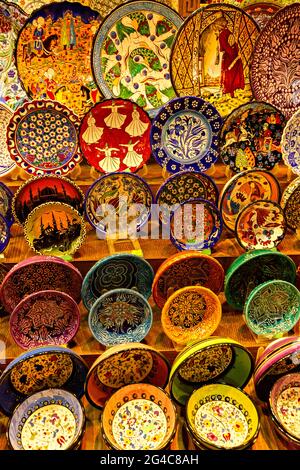 Ceramic craft shop in Grand bazaar Istanbul Turkey Stock Photo - Alamy