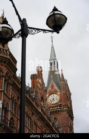 St. Pancras Renaissance Hotel London towards King's Cross, Camden, London, England Stock Photo