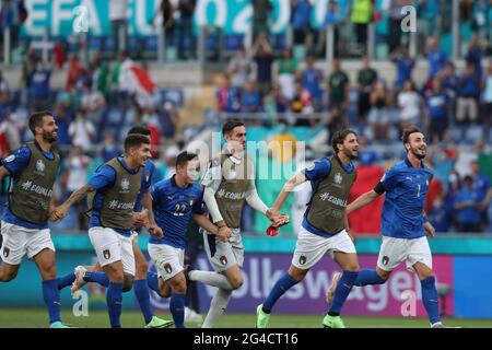 Rome. 20th June, 2021. Italy's players celebrate victory after the UEFA EURO 2020 Group A football match between Italy and Wales at the Olympic Stadium in Rome on June 20, 2021. Credit: Cheng Tingting/Xinhua/Alamy Live News Stock Photo