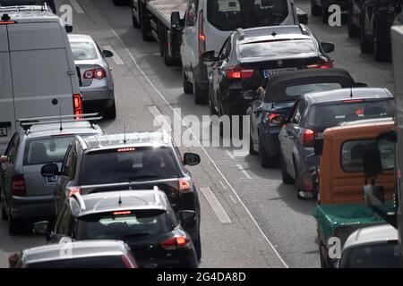 wiesbaden germany 21st june 2021 a bus rejoins the a66 behind the bridge during rush hour traffic after the salzbachtal bridge was closed the motorway bridge was fully closed on friday evening