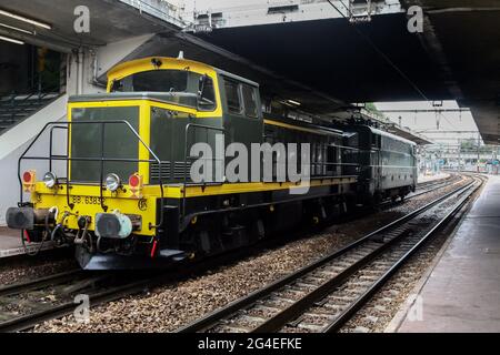 Picture of a preserved old heritage BB63000 series diesel locomotive on stand by in gare de Versailles Chantiers train station. The BB 63000 is a dies Stock Photo