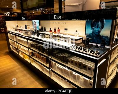 Paris duty free shops in Charles de. Gaulle international airport Stock  Photo - Alamy