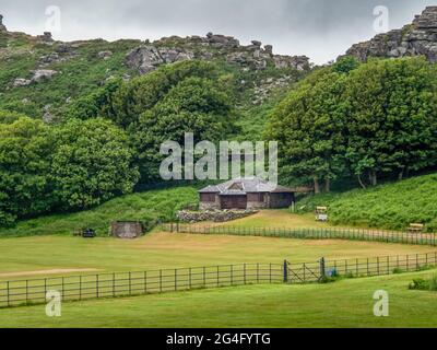 LYNTON, DEVON, ENGLAND - JUNE 20 2021: The pavillion of Lynton and Lynmouth Cricket Club in the Valley of Rocks, North Devon, England. Scenic. Stock Photo