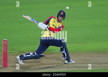 London, UK. 21st June, 2021. LONDON, ENGLAND - JUNE 21: Will Buttleman of Essex plays a shot during the VitalityT20 Blast match between Surrey and Essex at the Kia Oval on June 21, 2021 in London, United Kingdom. (Photo by Mitchell Gunn/ESPA-Images) Credit: European Sports Photo Agency/Alamy Live News Stock Photo