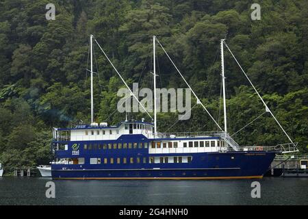 Fiordland Navigator, Deep Cove, Doubtful Sound, Fiordland National Park, South Island, New Zealand Stock Photo