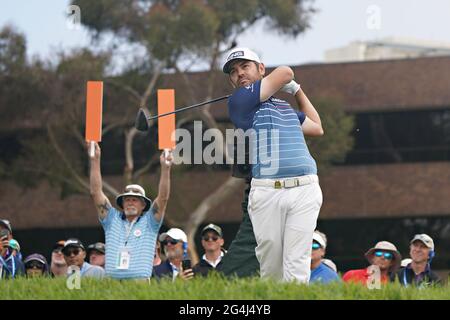 San Diego, United States. 21st June, 2021. Louis Oosthuizen of South Africa, hits a drive off the 14th tee in the final round at the 121st US Open Championship at Torrey Pines Golf Course in San Diego, California on Sunday, June 20, 2021. Photo by Richard Ellis/UPI Credit: UPI/Alamy Live News Stock Photo