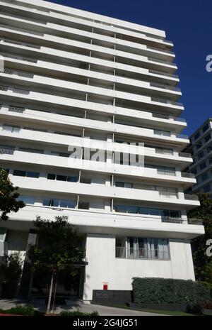 Los Angeles, California, USA 21st June 2021 A general view of atmosphere of actress Binnie Barnes former home/residence at Plaza Towers at 838 N. Doheny Drive on June 21, 2021 in Los Angeles, California, USA. Photo by Barry King/Alamy Stock Photo Stock Photo