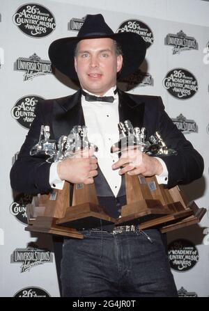 Garth Brooks at the 26th Annual Academy of Country Music Awards at Universal Ampitheater in Universal City, California April 24, 1991 Credit: Ralph Dominguez/MediaPunch Stock Photo