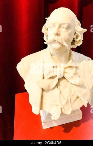 Rouen (northern France): Flaubert Museum and Medical History Museum. Bust of Gustave Flaubert Stock Photo