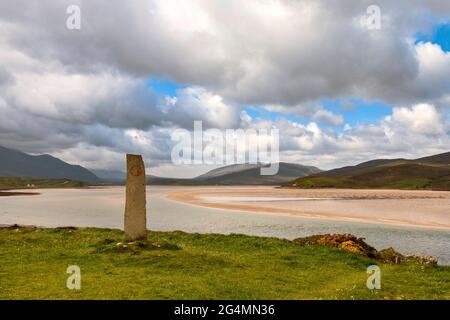 DURNESS SUTHERLAND SCOTLAND LOOKING ACROSS SEA AND SAND THE KYLE OF DURNESS IN EARLY SUMMER Stock Photo