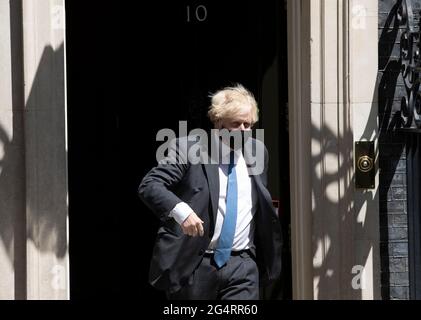 London, UK. 23rd June, 2021. Prime Minister, Boris Johnson, leaves Number 10 Downing Street to go to Parliament for Prime Minister's Questions. He will face questions from Keir Starmer across the despatch box. Boris Johnson leaves for PMQ's Credit: Mark Thomas/Alamy Live News Stock Photo