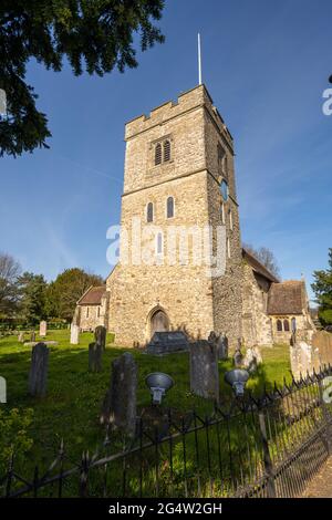 Churchyard of St Peter and St Paul's Church, Great Missenden, where the ...