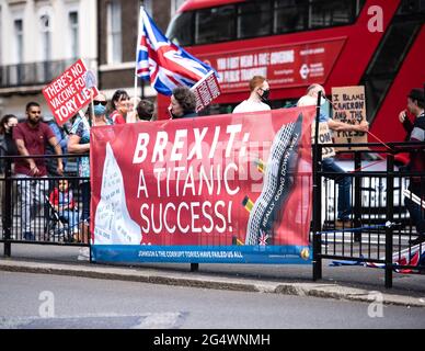 London, UK. 23rd June, 2021. An anti-Brexit banner seen during the UK-wide protest against “this corrupt government” called by Steve Bray at Parliament Square. (Photo by Loredana Sangiuliano/SOPA Images/Sipa USA) Credit: Sipa USA/Alamy Live News Stock Photo