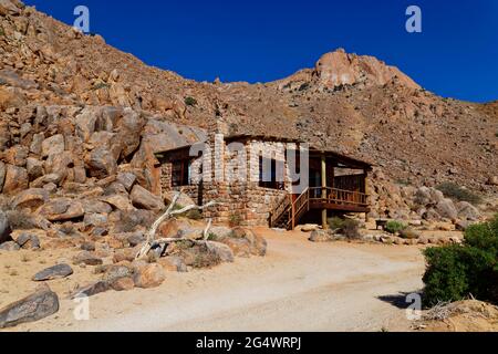 Klein-Aus Vista Lodge near Aus: Eagle's Nest Chalet in the Aus mountains at the edge of the Namib desert, Karas Region, Namibia Stock Photo