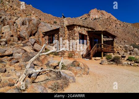 Klein-Aus Vista Lodge near Aus: Eagle's Nest Chalet in the Aus mountains at the edge of the Namib desert, Karas Region, Namibia Stock Photo