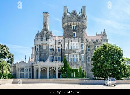 Metallic decorative sculpture in the gardens of Casa Loma. Casa Loma is a  Gothic Revival architecture castle which is a major tourist attraction in  th Stock Photo - Alamy