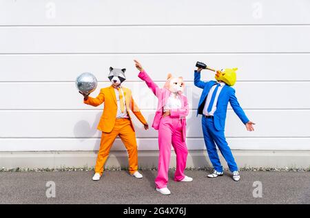 Animal masks hi-res stock photography and images - Alamy