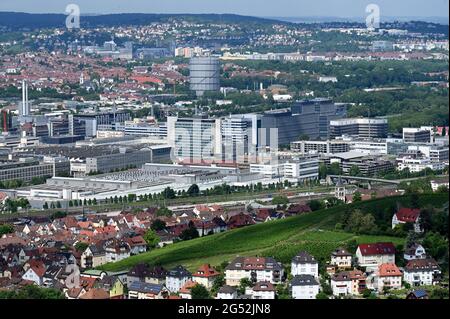 Stuttgart, Germany. 23rd June, 2021. The headquarters of the Daimler AG automobile group with the main plant of the Mercedes-Benz car brand in Stuttgart Credit: Bernd Weißbrod/dpa/Alamy Live News Stock Photo
