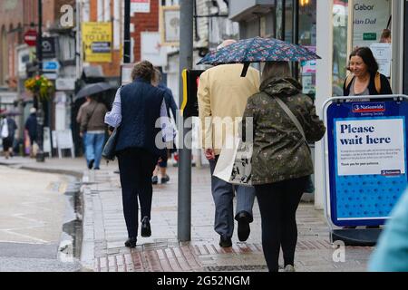 Tenterden, Kent, UK. 25 Jun, 2021. UK Weather: Intermittent showers will give way to more rain over the weekend in the High Weald town of Tenterden in Kent. Photo Credit: Paul Lawrenson /Alamy Live News Stock Photo